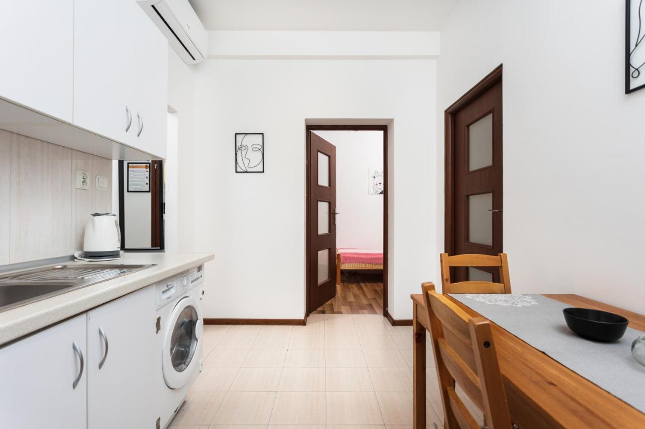 City Of The Kings-Camomile Apartment Краків Екстер'єр фото